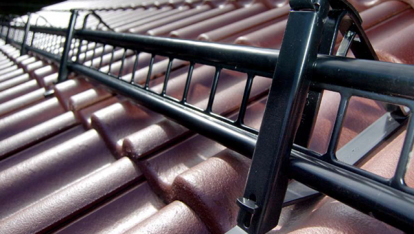 Stiger til tak - Godkjente takstiger, brannstiger og snøfangere